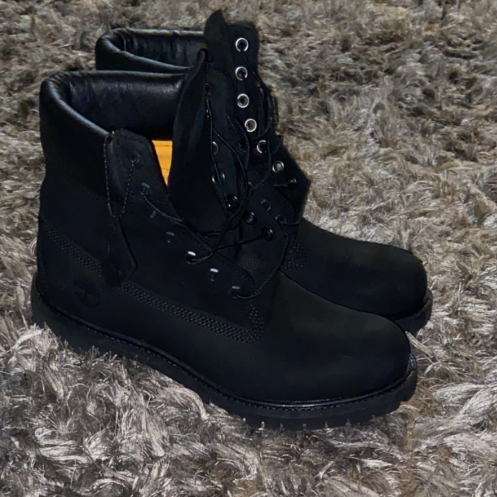 Black Timberland 6" Premium Waterproof Boots